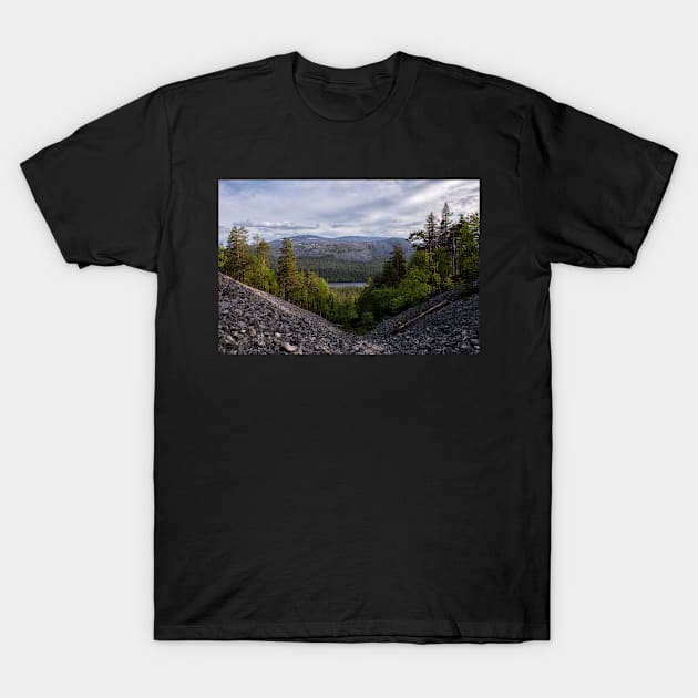 The Heart of Ylläs T-Shirt by krepsher